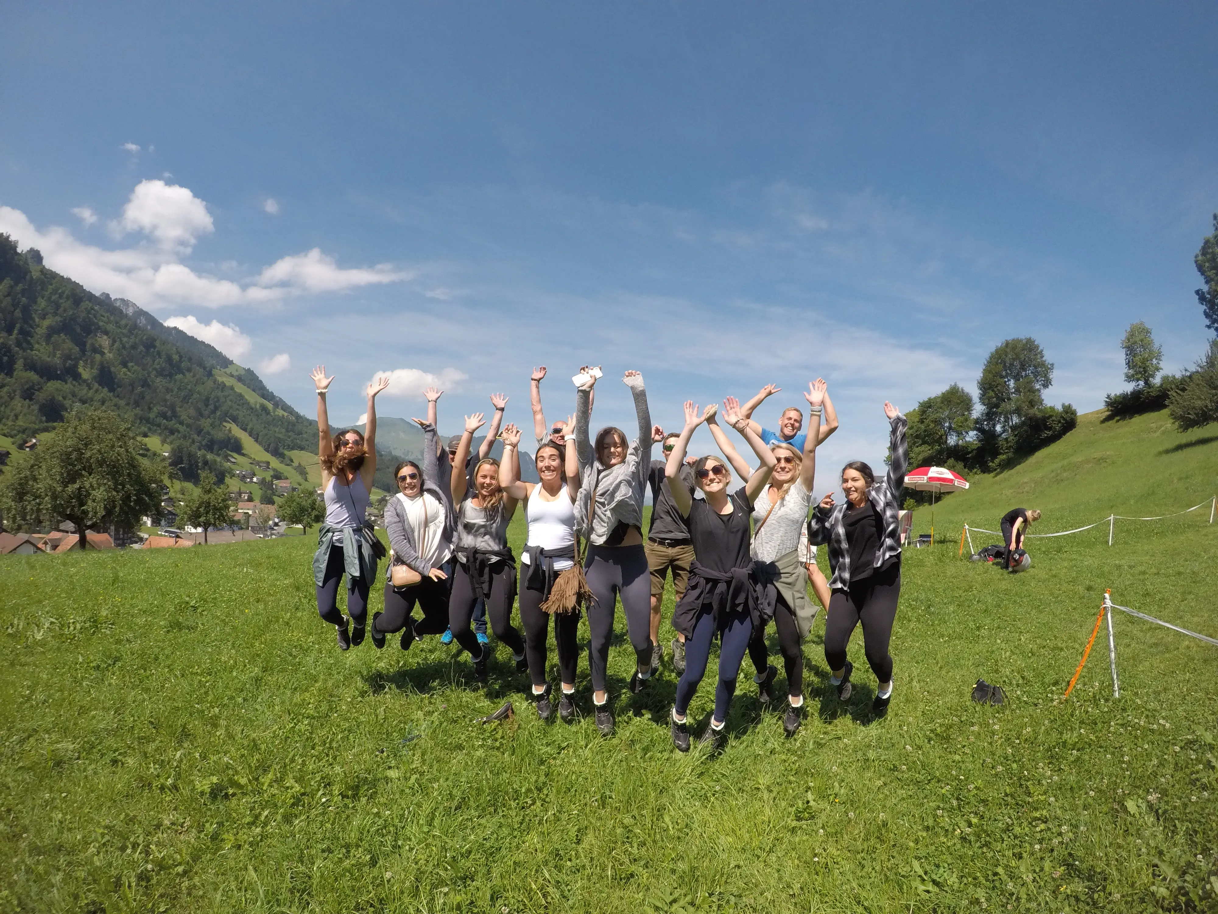 Skyglide – Paragliding Tandemflug in Luzern und Zentralschweiz: Das perfekte Event für Gruppen