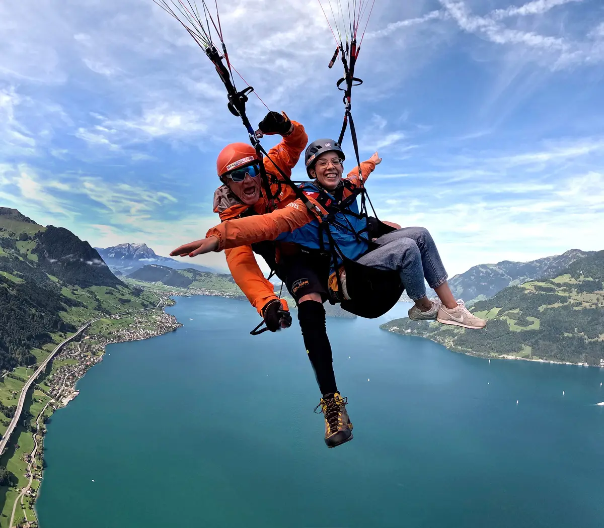 Paraglidingflug mit Skyglide: Region Luzern, Zentralschweiz und Engelberg.